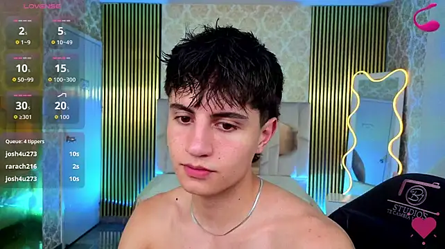 Kyler_tay live sex cam
