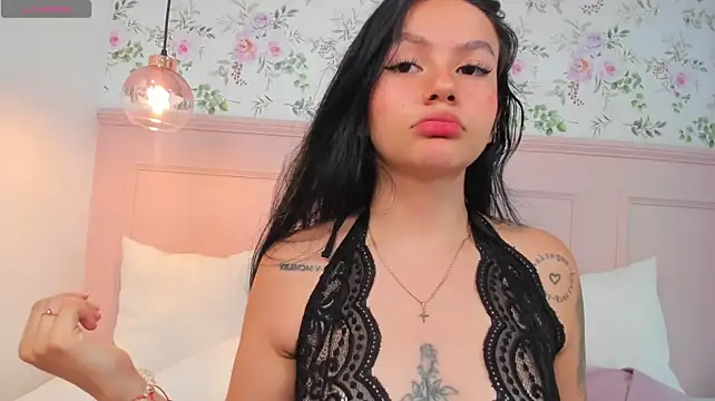 emma_rose29 webcam