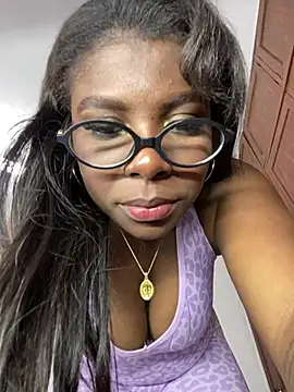 LoveQueen2 webcam
