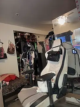 Motherbigbus webcam