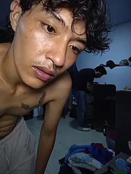 TonnyBottom webcam