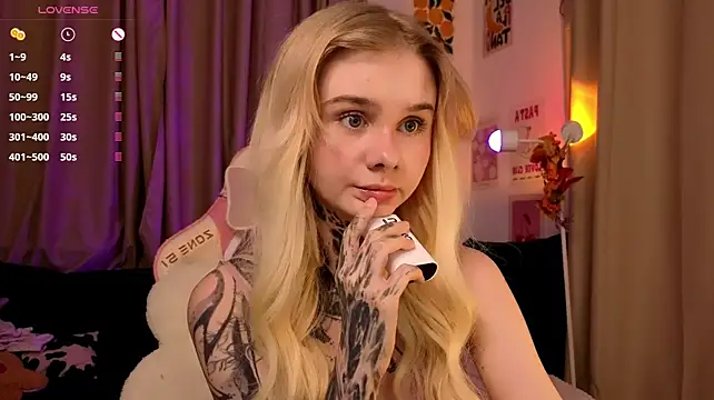 Britney_Lynch webcam