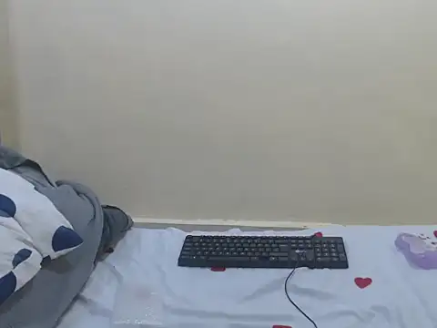 Ruby_luxe01 webcam