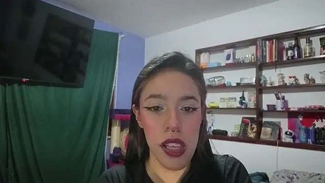 stephania_t webcam