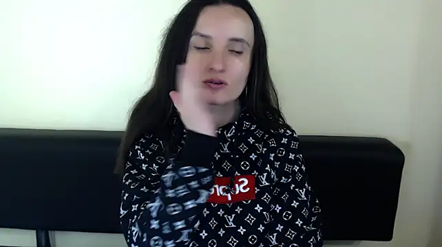 LaimaV_ live cam preview