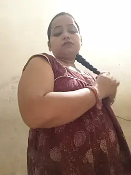 ninadi_hot live cam preview