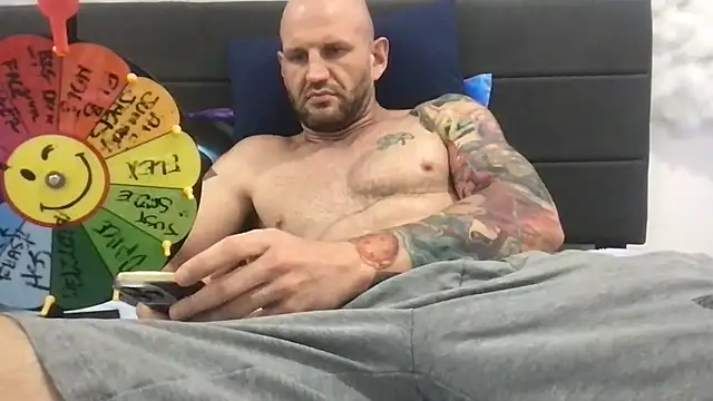 brianomally webcam