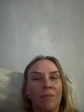 Rikki_ki live cam on StripChat