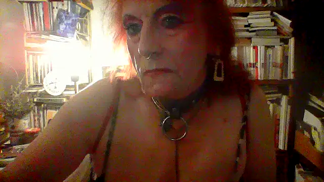 LianeDargueil webcam