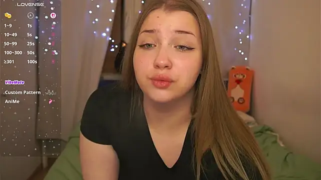 CuteSharloti webcam