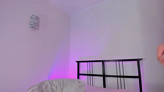 Flora_Meooww webcam