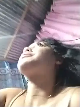 xxseducemaexx webcam