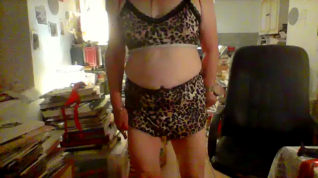 LianeDargueil live cam on StripChat