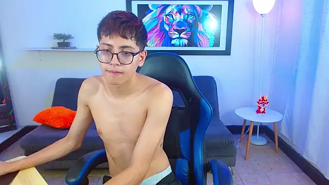 alexcum_18
