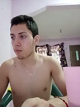 Carlitos7381 live cam preview