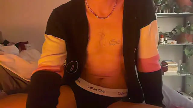 lonelycasper2001 live cam on StripChat