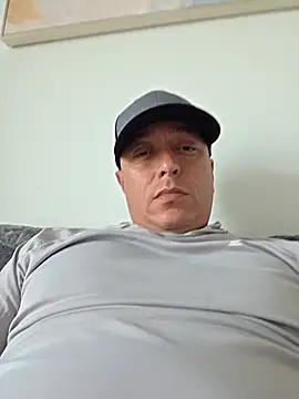 DoggiiDick live cam on StripChat