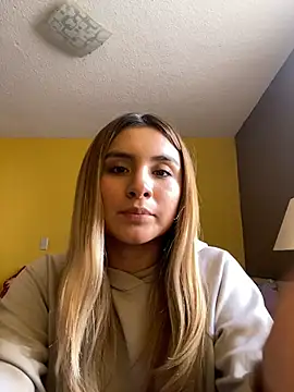 alyy_x live cam on StripChat
