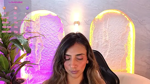 agatha_brooks_t