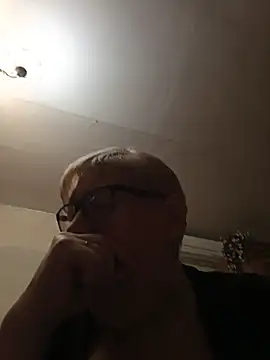 Molli1408 live cam preview