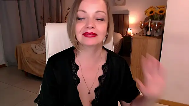 Tilly_Eliot