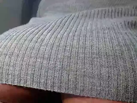 Lovelyboobs01 live cam on StripChat