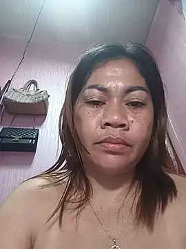 SweetChubbyMommy_02 live cam on StripChat