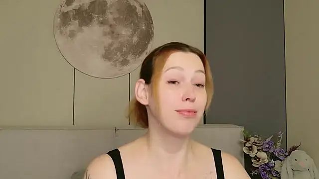 Evie_Berret live cam on StripChat