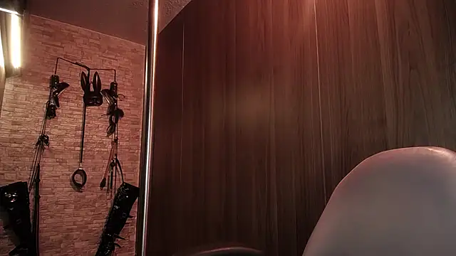 Belladonna_trix live cam on StripChat