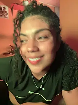Morenayaa live cam on StripChat