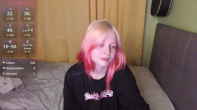 PetiteLia_ webcam