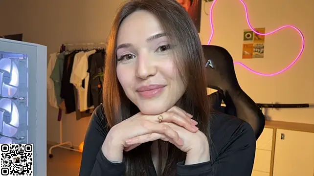 Ginsyha live cam on StripChat