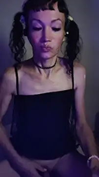 Tselka live sex cam