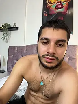 AmadeoWild live sex cam