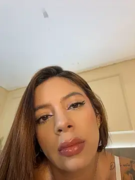 cami_saen live cam preview