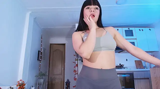DannaHyde live cam on StripChat
