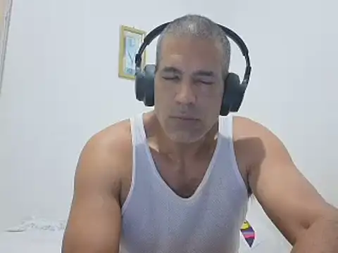 jackbigcock11 live cam preview