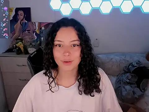 emillyaqua live cam preview