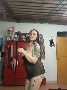 Anyelina_milf live cam preview