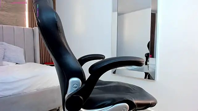 LISAPALMER7 live cam preview