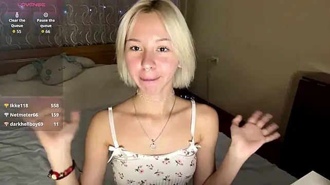 EvaTequilaDry live cam preview
