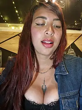kari-h live cam preview