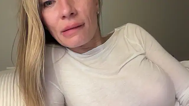 Look_into_my_eyes live cam preview