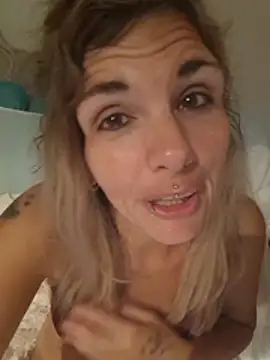 1Cassandra1 live cam preview