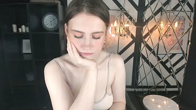 Pixie_Storm live cam preview