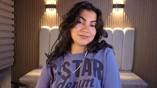 Iris_moon_ live cam preview