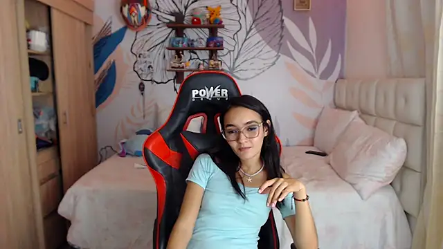 LinzyBaner live cam preview