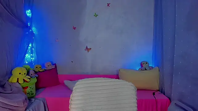 YourLizzyDoll live cam preview