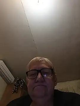 Molli1408 live cam preview