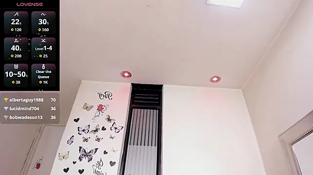Mia_tits